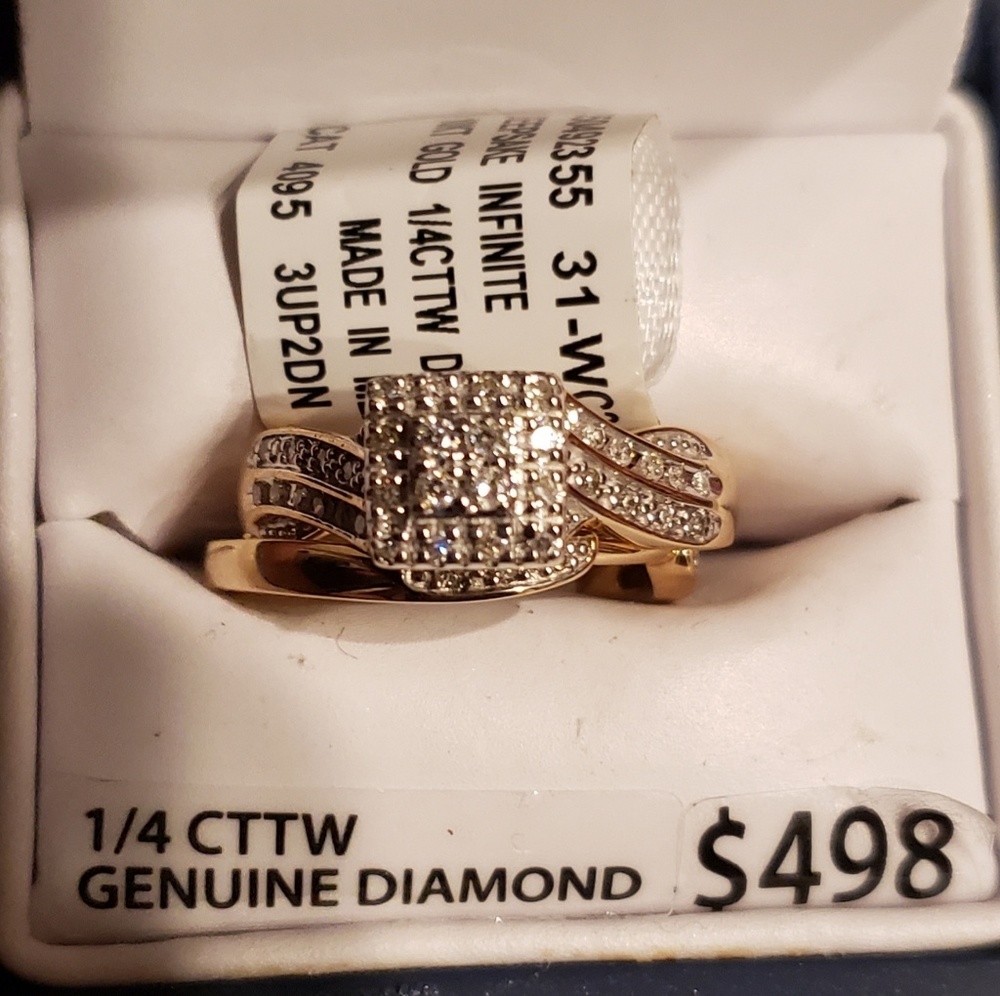 Stunning Bridal/Engagement ring set